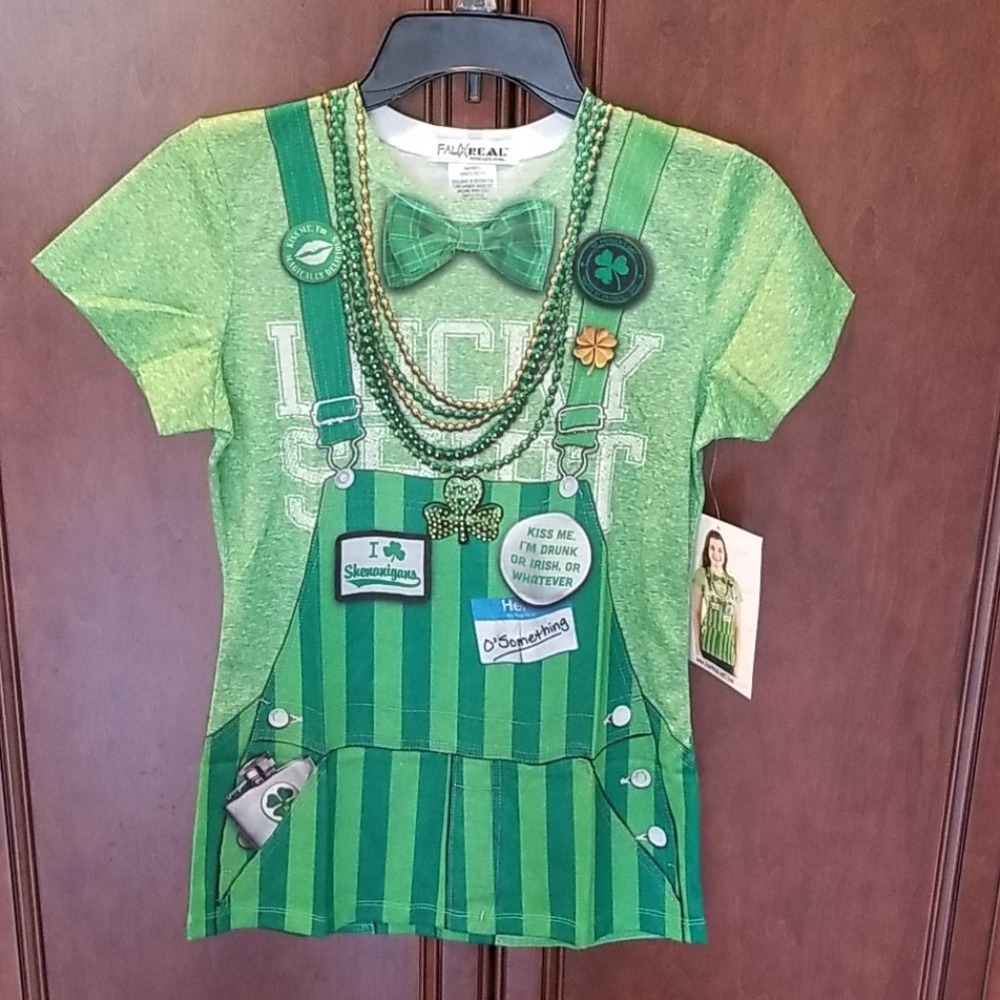 Photorealistic St. Patrick's Day Shirt Sz S NWT